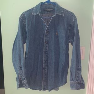 women’s ralph lauren denim button down. size 8.